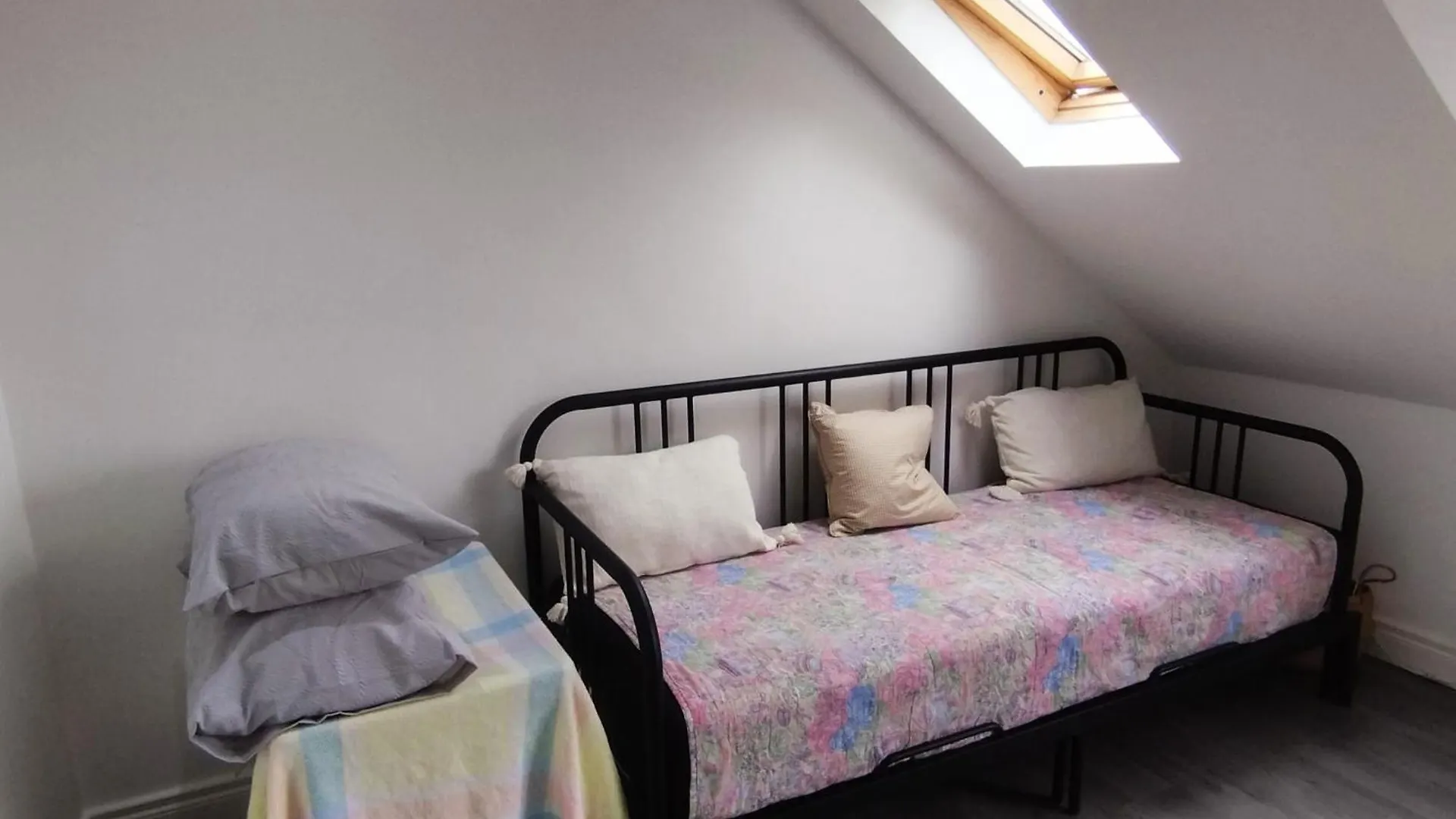 Belfast City Centre, Brilliant Light Apartment