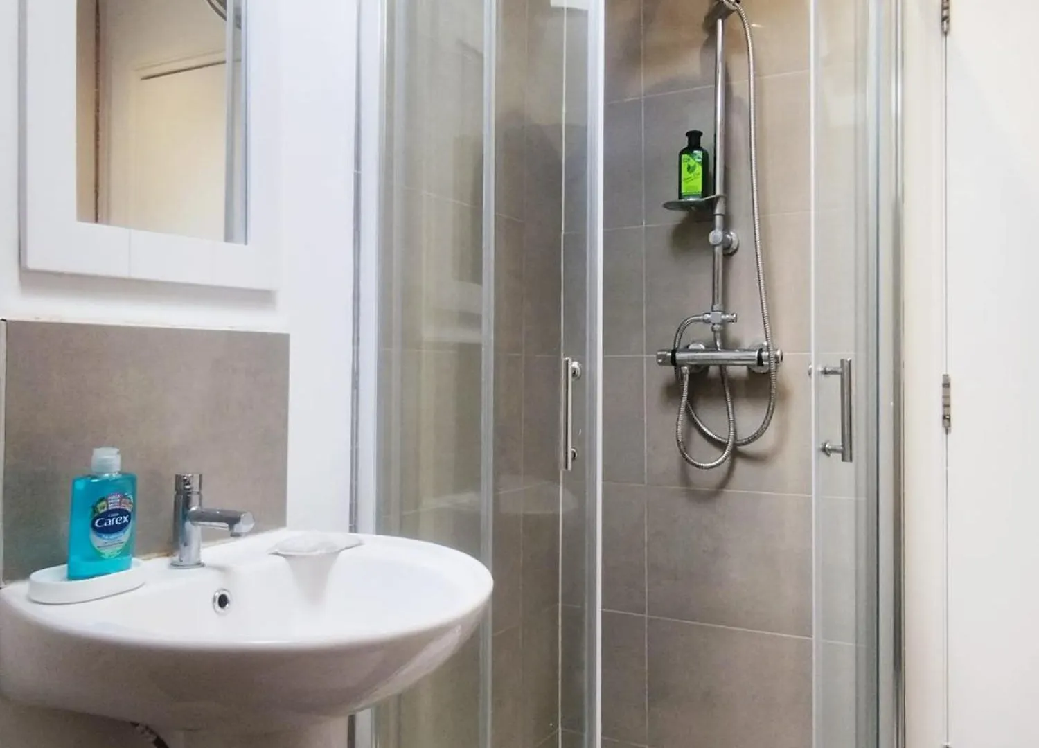 Belfast City Centre, Brilliant Light Apartment