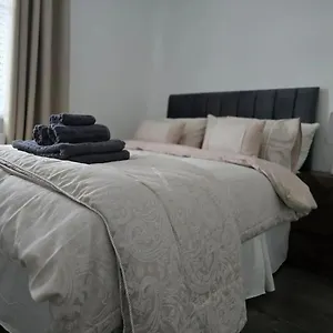 Perfect From Heart Of Sleeps 6 Holiday home